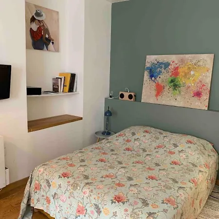 Au Calme 500m Du Chateau, 8mn A Pied *